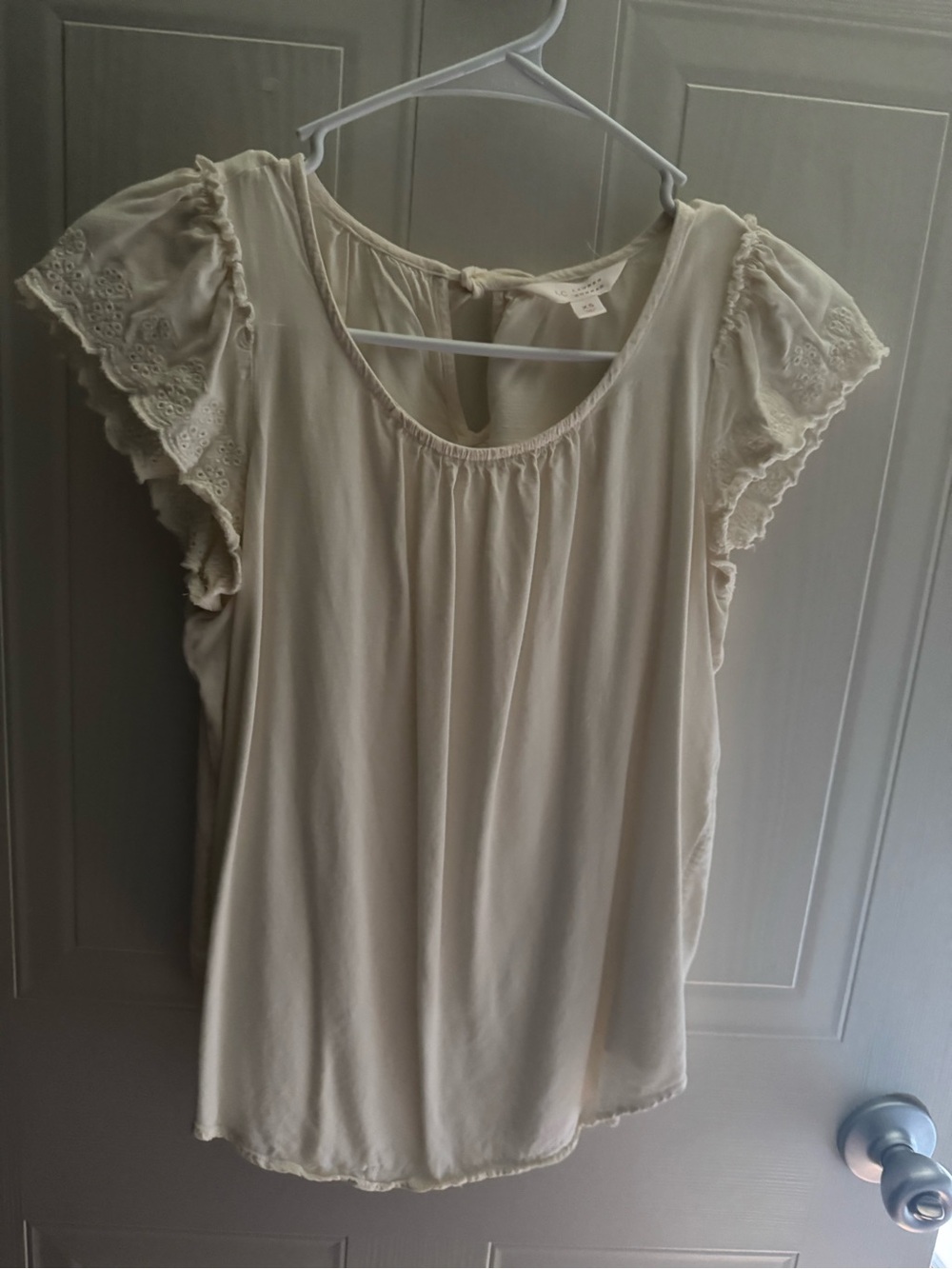 LC Lauren Conrad Ivory Scoop Neck Blouse